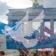 Fotomontage vor Brandenburger Tor